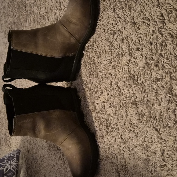 Sorel Women's Ankle Boots - Picture 2 of 5
